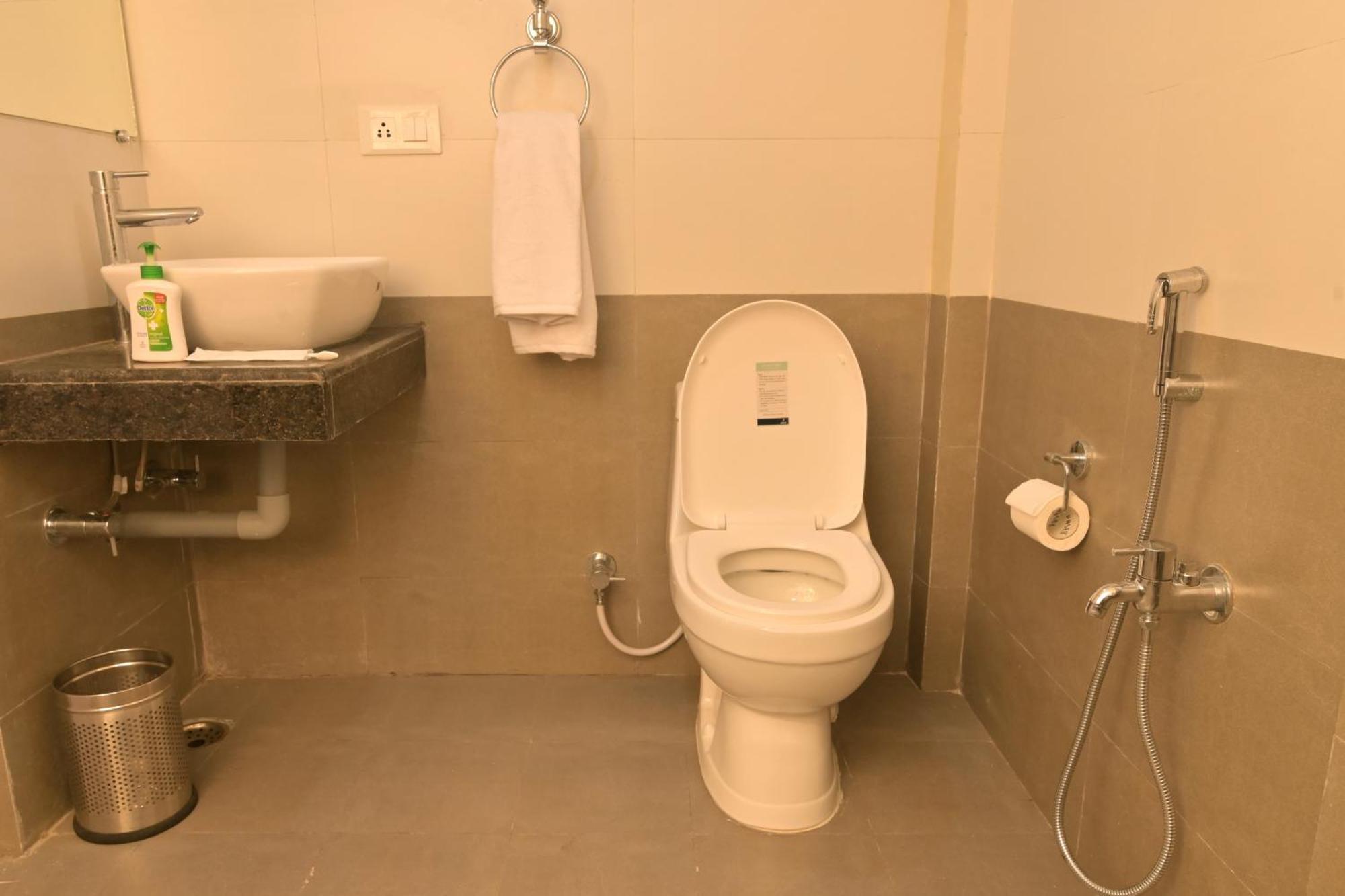 ホテル The Sumola House Jorhāt 部屋 写真